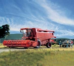 Walthers Ho Scale Farm Combine Kit Includes Grain & Corn Heads 949-11003. Fixed Price $35.98.