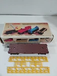 Lionel 6-6575 Gauge Model Railroad Redwood Valley Flatcar & Fences W/box. Fixed Price $30.00.