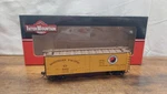 Ho Scale Intermountain R-40-25 Refrigerator Car Np Vista Dome #91297. Fixed Price $24.00.