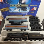 Lionel 7-11824 The Polar Express Train Set W/ Box Tested. Fixed Price $71.40.