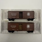 Lot Of 2 Scale Micro-trains Southern Railway 40' Box Cars (different Road #s). Fixed Price $34.99.