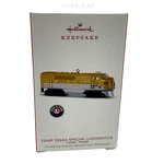 Lionel Train Limited Edition Texas Special Locomotive Ornament 2245T W1. Fixed Price $22.70.