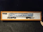 Vintage Tyco Ho Scale Amtrak Observation Passenger Car 522N Lighted Boxed. Fixed Price $40.00.