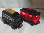 Vtg Lionel Learning Curve Plastic Magnetic Railway Flashing Caboose & Tender Set. Fixed Price $18.74.