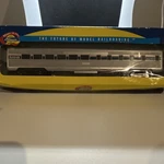 Athearn Amtrak Streamlined Dining Car Ho Silver Ready To Go ATH7902/7902/8510. Fixed Price $14.00.