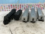 Lionel Steam Engine Set 1502WS 2055 Loco / 3 Passenger Cars Gauge 027. Fixed Price $449.95.