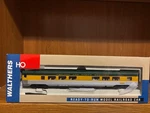 Ho Walthers 932-6763 Pullman Standard 52 Seat Coach Chicago North Western Cnw. Fixed Price $45.00.