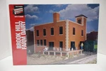 Walthers Cornerstone 933-3305 Brook Hill Farm Dairy Scale Kit New In Box. Fixed Price $29.99.