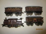 Ives 3252 Prewar Engine & Set With 60, 61 62 Passenger Cars. Fixed Price $170.95.