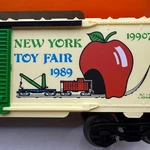 Lionel 1989 New York Toy Fair Apple Car 6 19907 Electric Train Gauge. Fixed Price $19.97.