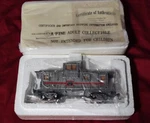Hawthorne Village Burlington Route Caboose Freight Train Car Bachmann New. Fixed Price $32.99.