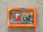Lionel 6-24197 City Accessory Pack Hand Painted Pewter Figures Nib. Fixed Price $19.99.