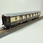 Oo Scale Hornby R223 Pullman 1ST Class Coach Parlour Car Umber & Cream Livery. Fixed Price $29.00.